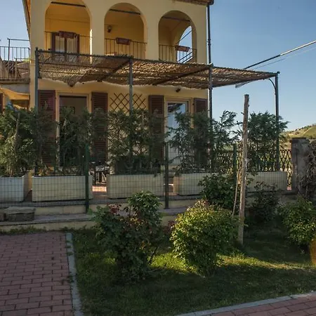 Alojamento de Turismo Rural Tenuta Fagnanetto Santo Stefano Belbo
