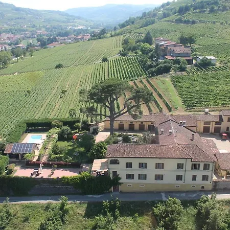 Alloggio per agriturismo Tenuta Fagnanetto Santo Stefano Belbo